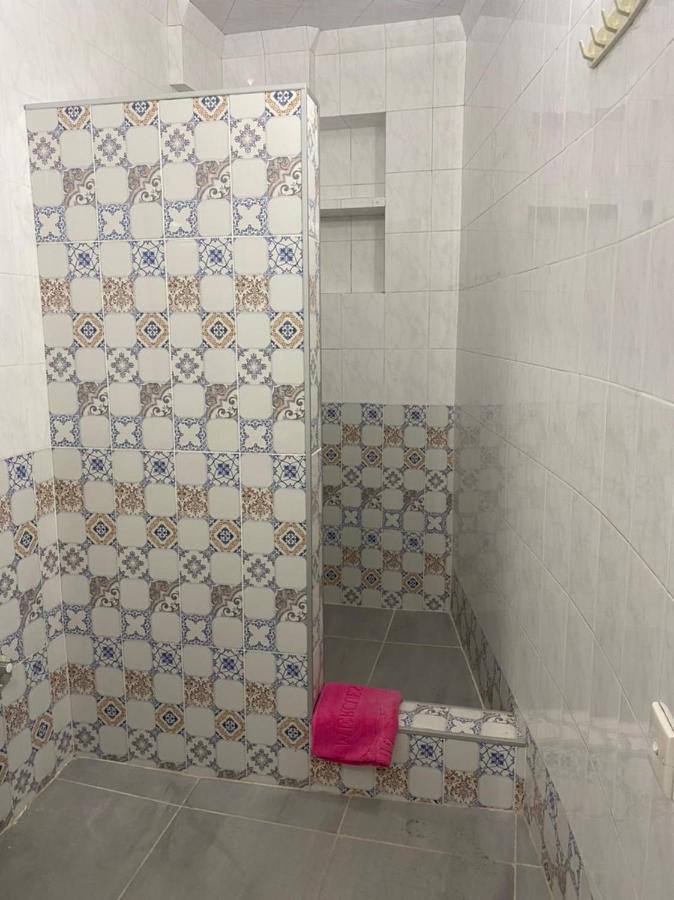 Spacious Dinamo Apartment Tbilisi Ngoại thất bức ảnh