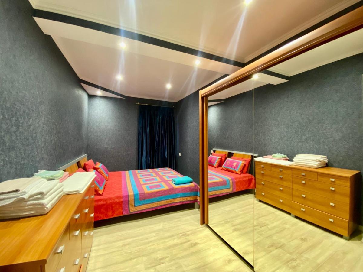 Spacious Dinamo Apartment Tbilisi Ngoại thất bức ảnh