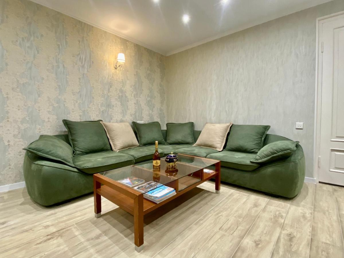 Spacious Dinamo Apartment Tbilisi Ngoại thất bức ảnh